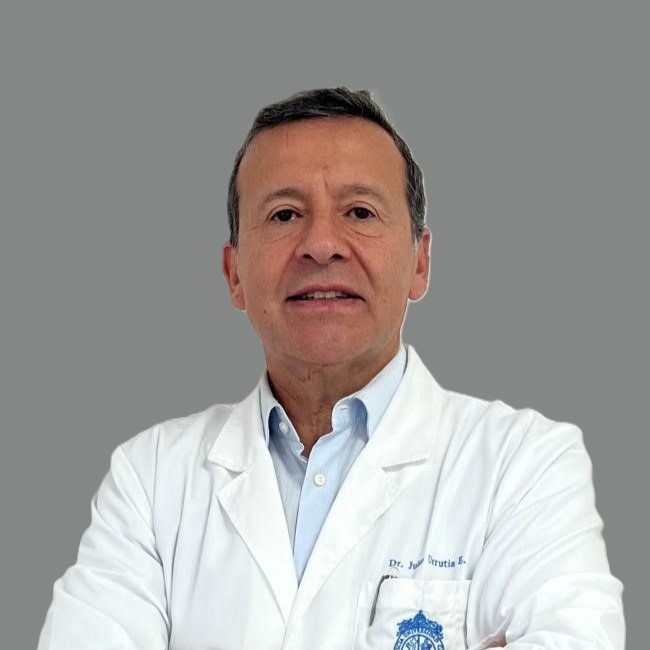 Dr. Julio Urrutia E.