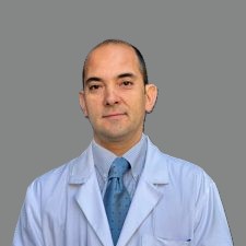 Dr. Gastón Astroza E.