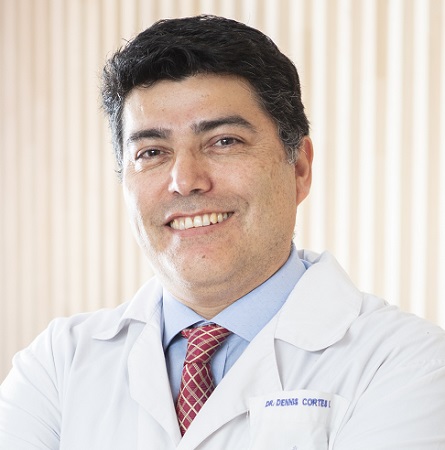 Dr. Dennis Cortés N.