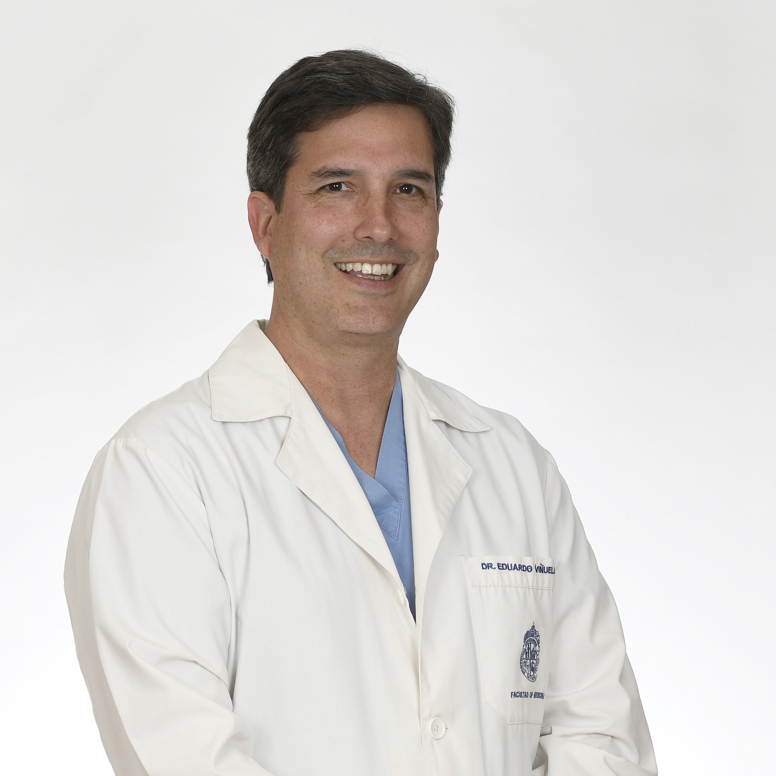 Dr. Eduardo Viñuela F.