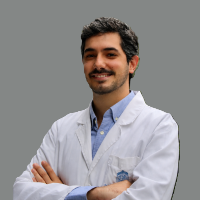 Dr. Andrés Rosenbaum F.