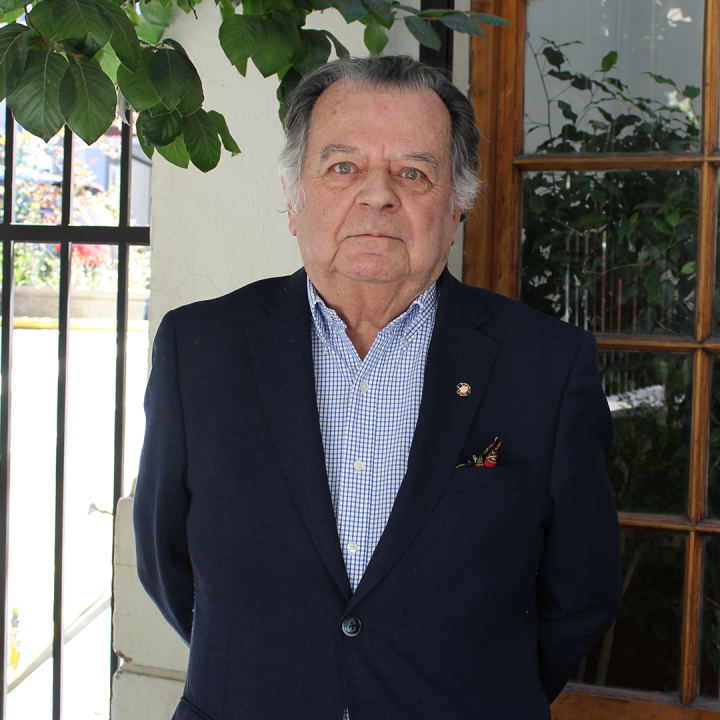 Dr. Gonzalo Grebe