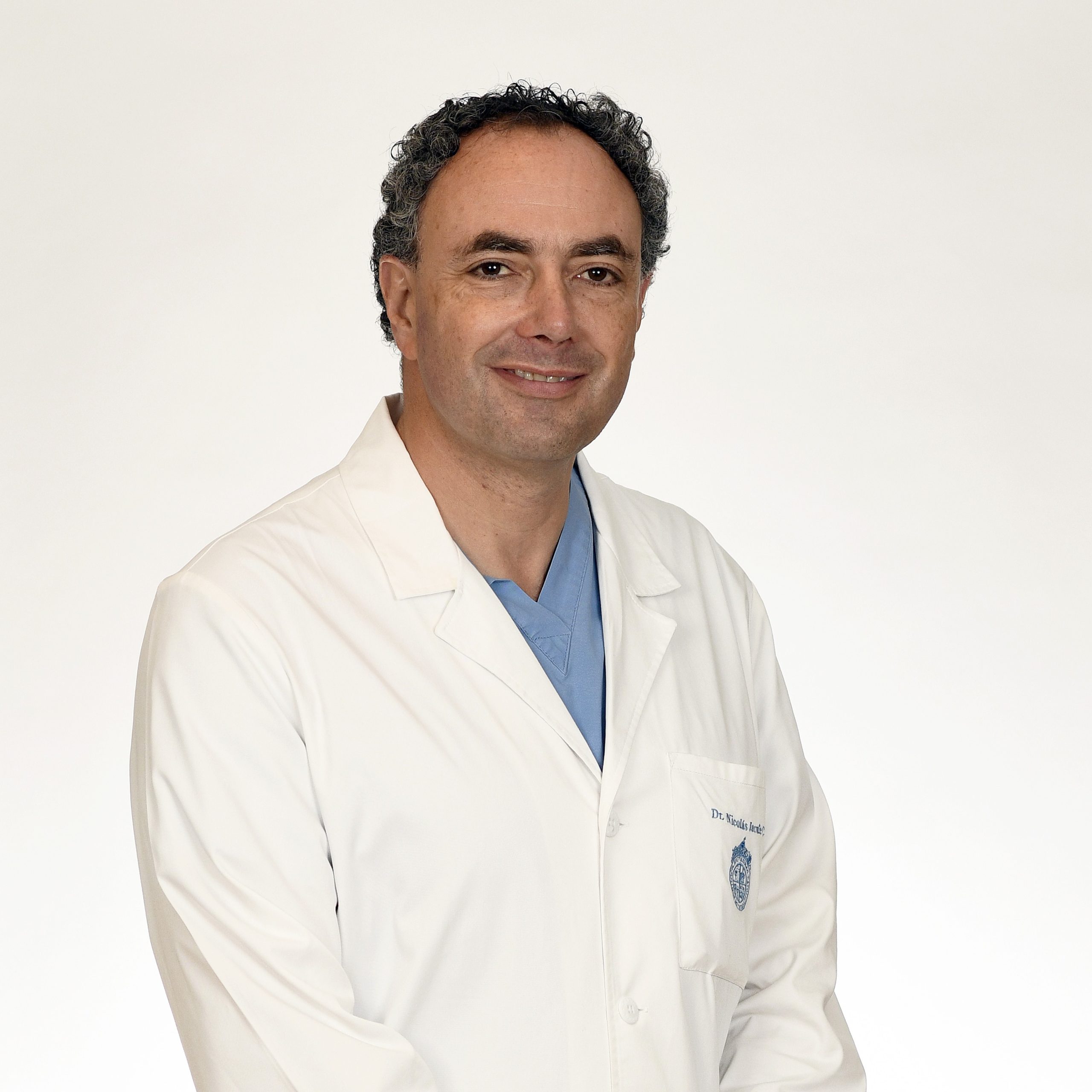 Dr. Nicolás Jarufe C.