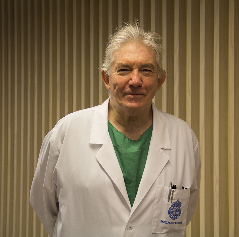 Dr. Augusto León R.