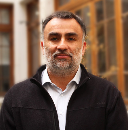 Dr. Marcelo Andia K.