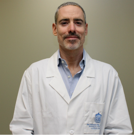 Dr. Héctor Lacassie Q.