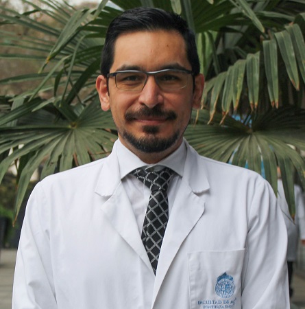 Dr. Pablo Cabello E.