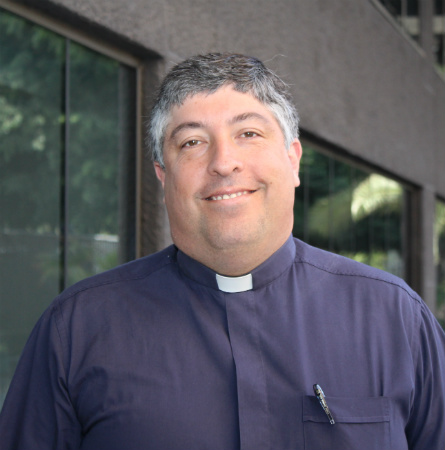 Padre Cristián Borgoño B.