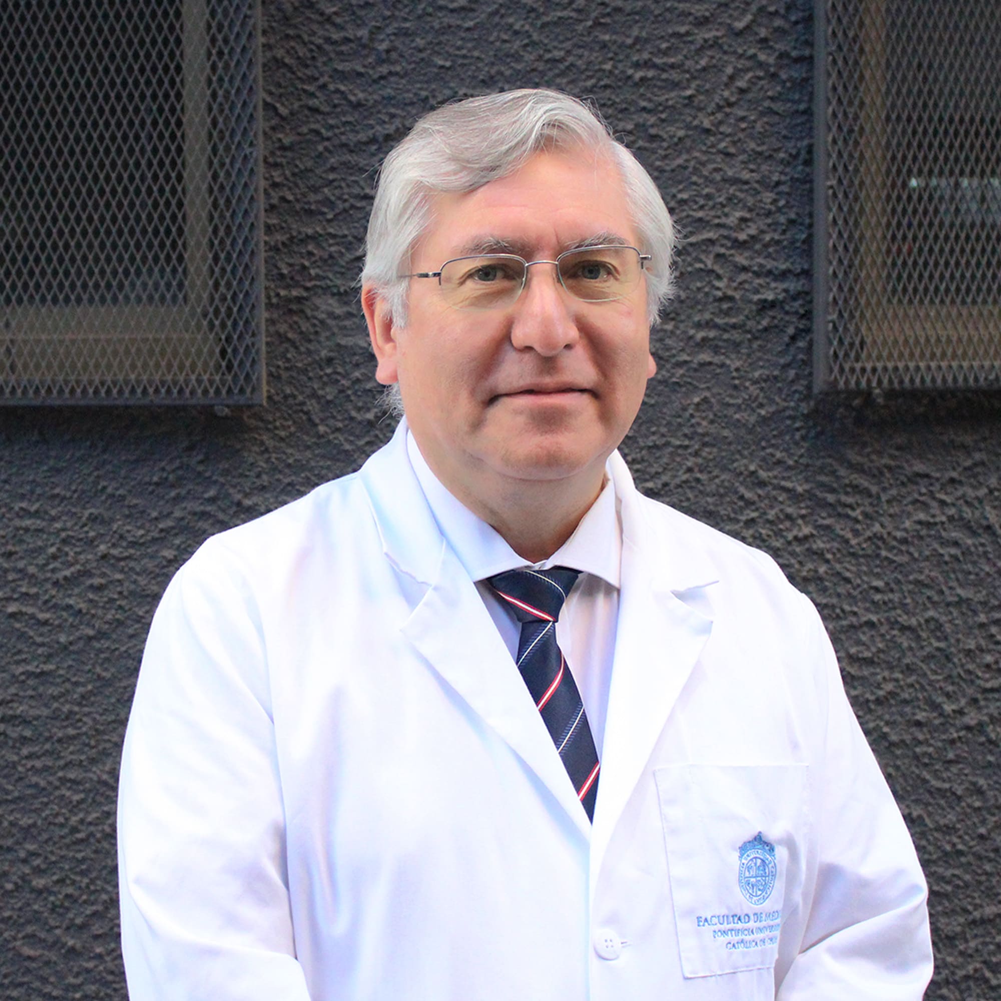 Dr. Luis Garrido