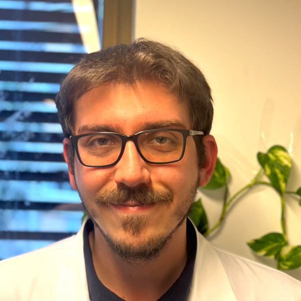 Dr. Patricio Ross P.