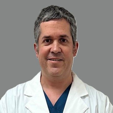Dr. Marcelo Parra N.