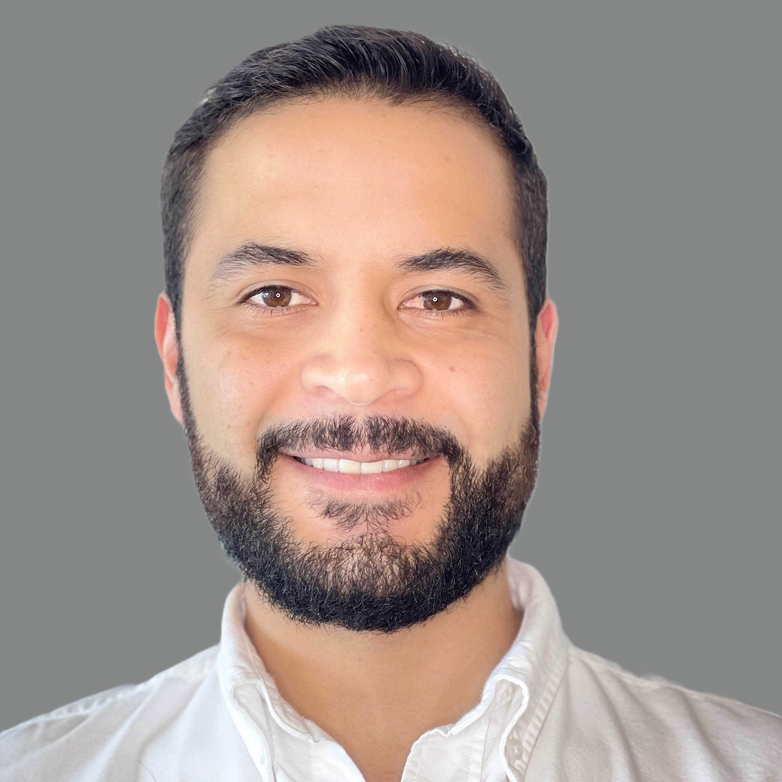 Dr. Byron Delgado O.